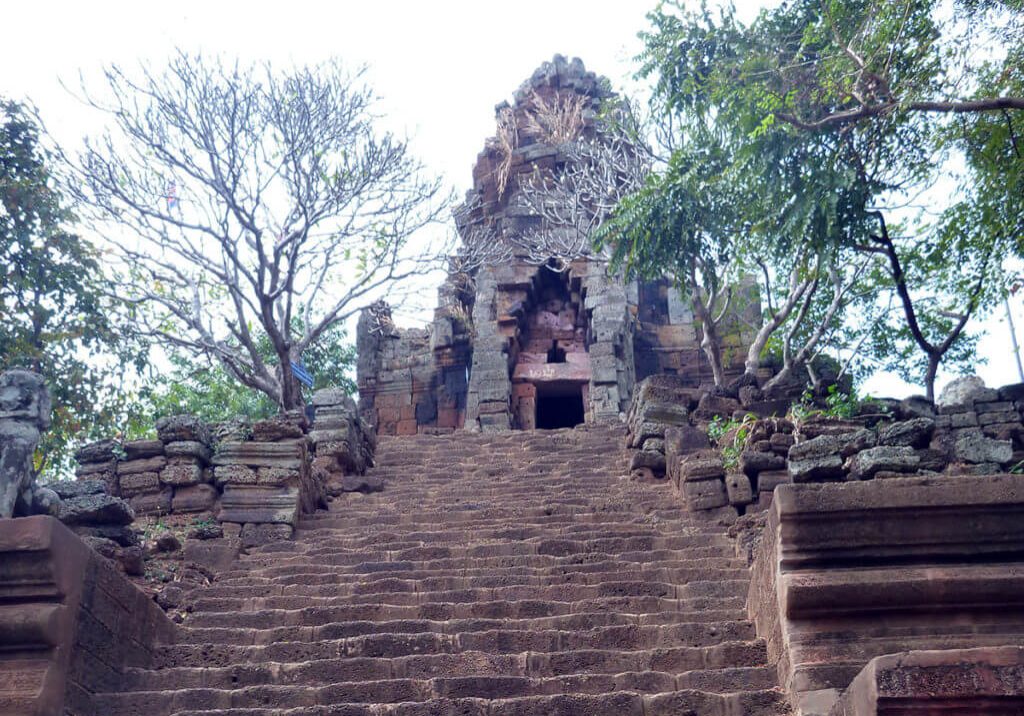 Wat-Banan Bezienswaardigheden_Batambang_Wat_Banan